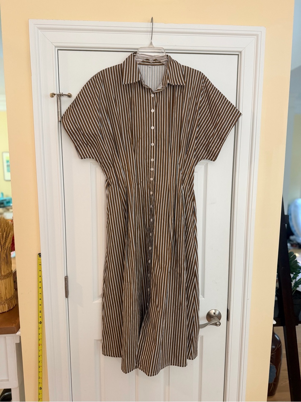 Ladies Size Medium Brown Striped Button-Front Shirt Dress GUC